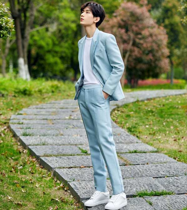 Cách phối đồ công sở nam tone-sur-tone