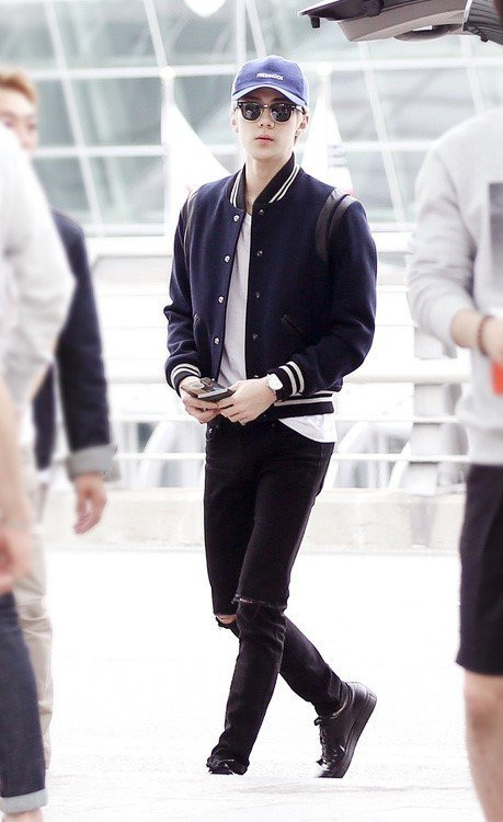 Giày sneaker của Sehun