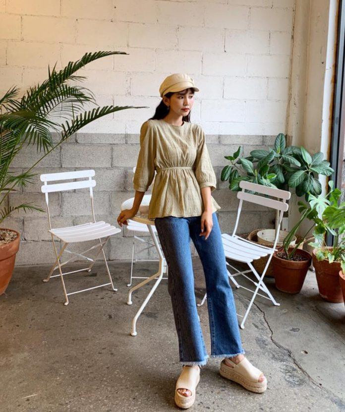 Quần jeans và áo blouse