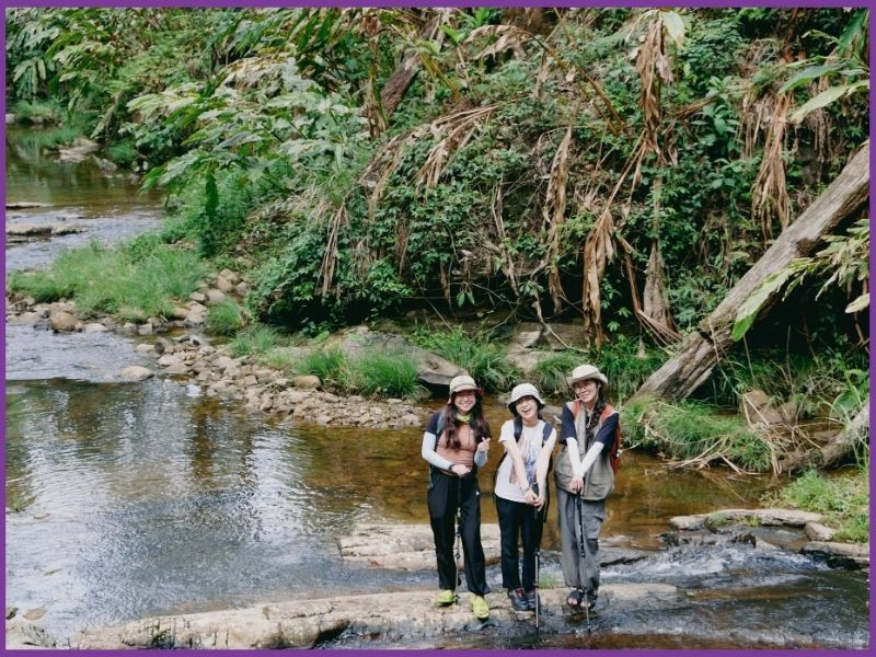 Đi trekking mặc gì? Checklist chọn trang phục trekking chuẩn nhất