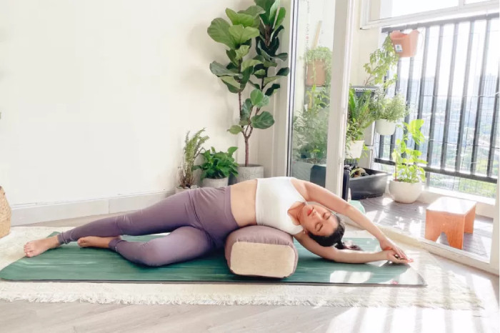 Dụng cụ tập yoga gồm những gì? Những món đồ không thể bỏ qua